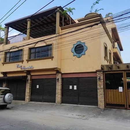 Reddoorz At Casa Marabella Villamonte Bacolod City מראה חיצוני תמונה