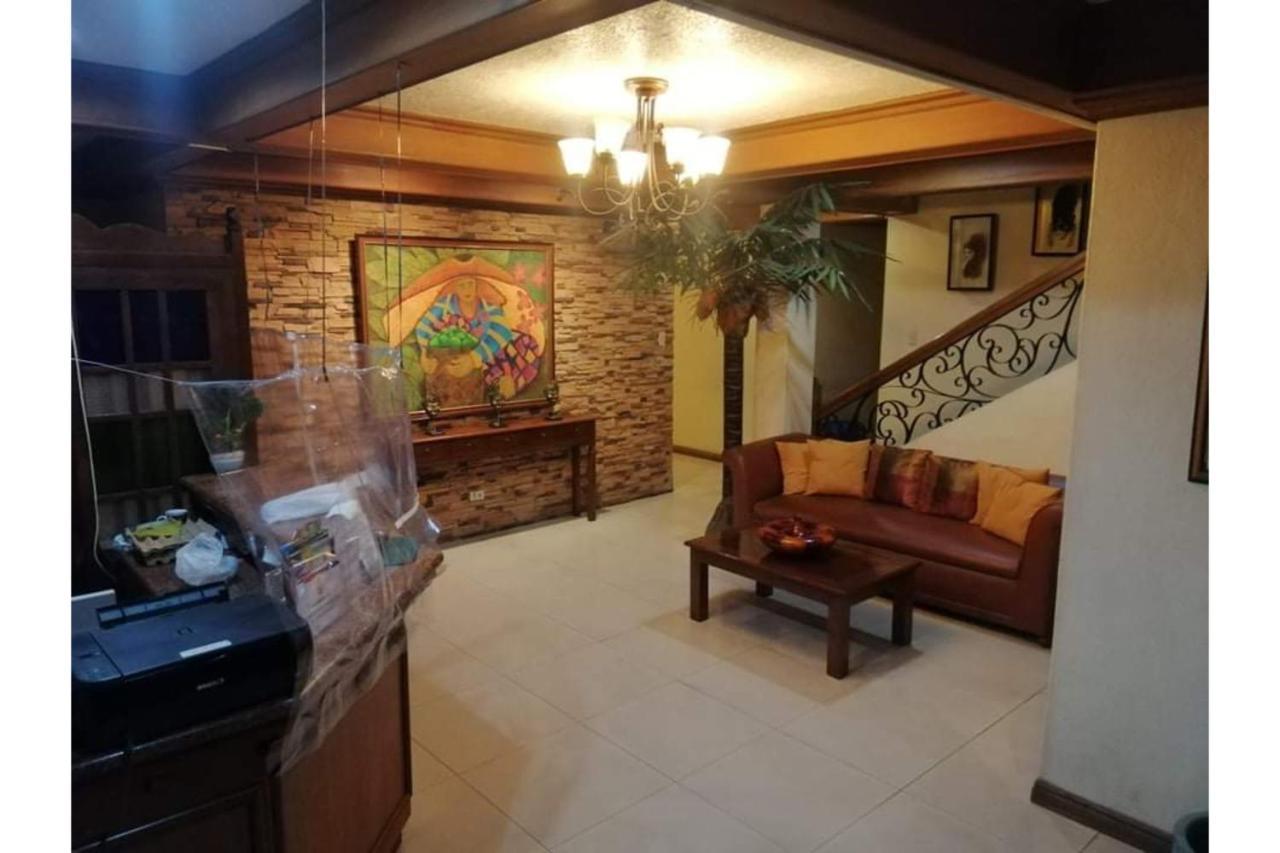 Reddoorz At Casa Marabella Villamonte Bacolod City מראה חיצוני תמונה